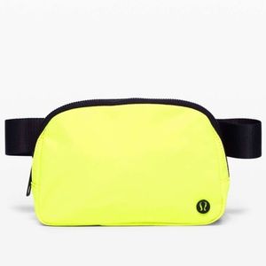 Lululemon Crossbody bag - rare color - Lemon Vibe - Never Used